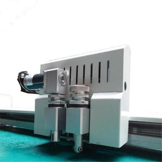 在找全自动纸箱打样机吗?同样适用汽车脚垫切割 在找全自动纸箱打样机吗?同样适用汽车脚垫切割